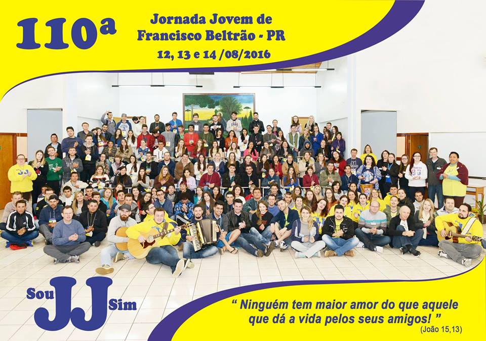 Os 120 participantes da JJ de 2016, com seus organizadores e participantes da Diocese de União da Vitória.