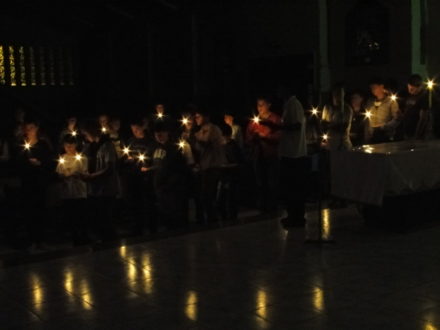Oração na Capela, antes do repouso, no sábado a noite.