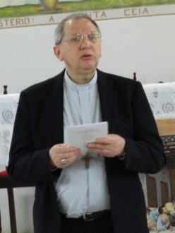Dom Agenor Girardi, bispo Diocesano.