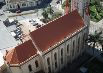 Igreja Catedral está de cobertura nova