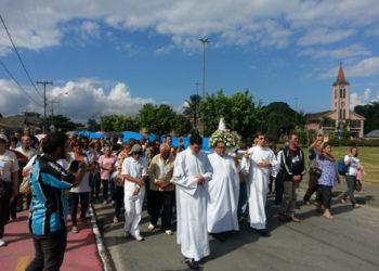 Nossa Senhora do Rocio recebe mais de mil romeiros, em Paranaguá