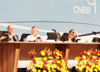 Panorama da Teologia no Brasil é apresentado aos bispos da 52ªAG