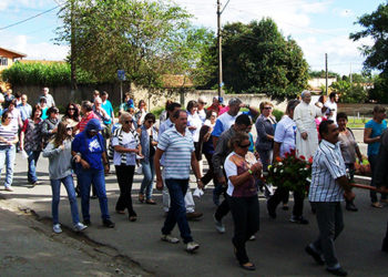 Paróquia Nossa Senhora do Perpétuo Socorro homenageia São João Paulo II