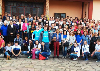 Paróquia Sagrada Família acolhe catequistas em Encontro de Setor