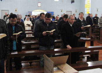 Dom Agenor participa de sua primeira Reunião do Clero na Diocese