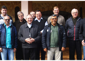 Diáconos permanentes da Diocese de União da Vitória realizam retiro espiritual