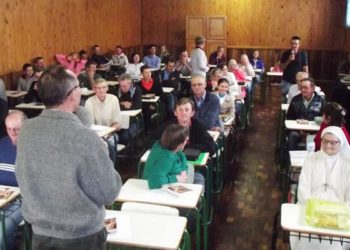 Paróquia Sant’ana realiza 2º Encontro de Ministros