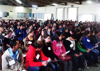 Catequisandos de São João do Triunfo fazem Retiro para Crisma