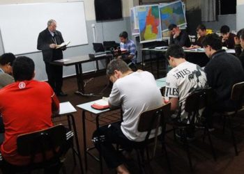 Seminaristas fazem momento de Espiritualidade com Dom Agenor