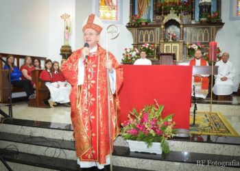 Dom Agenor realiza Crismas em Rio Claro do Sul