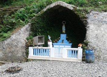 Gruta é reformada em Rio Claro do Sul