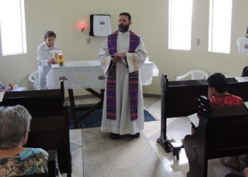 Frei de Guarapuava celebra missa no Hospital de Rebouças