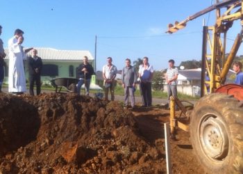 Comunidade do Bairro Pinherinho, em São Mateus do Sul, inicia construção da Capela