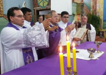 Padre Sérgio toma posse como pároco da Sagrada Família