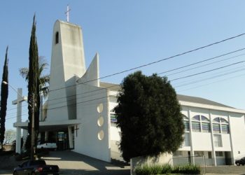 Paróquia Perpétuo Socorro acolhe reunião do clero  e festeja posse do novo vigário