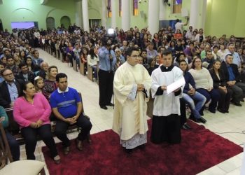 Diácono Emerson é ordenado padre, em Rebouças