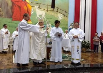 Paróquia de Paula Freitas recebe novo padre