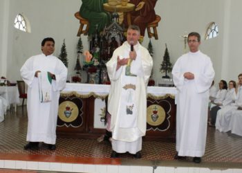 Naturais de São João do Triunfo, padre Fabiano e padre Mauro trabalharão juntos na paróquia
