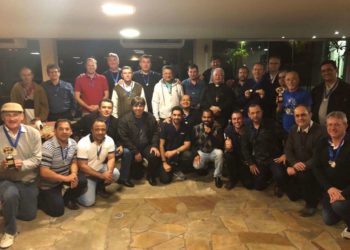 Padres da Diocese participam de evento inédito para padres paranaenses