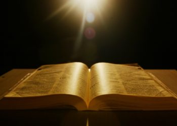 Setembro é o mês da Bíblia: Palavra de Deus