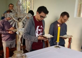 A Santidade do padre foi reflexão no retiro dos seminaristas