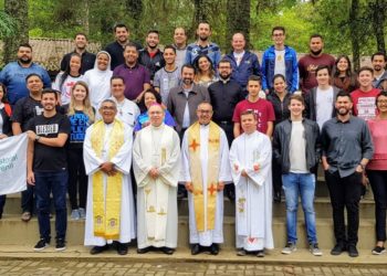 Setor Jovem da Diocese participa de encontro regional