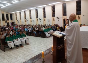 Paróquia de Cruz Machado recebe novo pároco