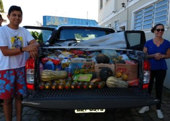 Gincana Catequética arrecada diversos alimentos para o Seminário