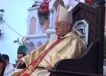 Religiosos e leigos lotam a Catedral de União da Vitória para os 90 anos de Dom Walter Ebejer