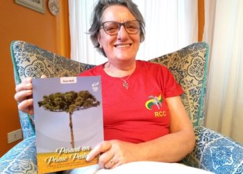 RCC Diocesana leva registro em obra que celebra os 50 anos do Movimento