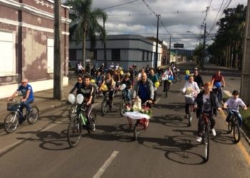 Passeio ciclístico manifesta fé e defesa ao meio ambiente