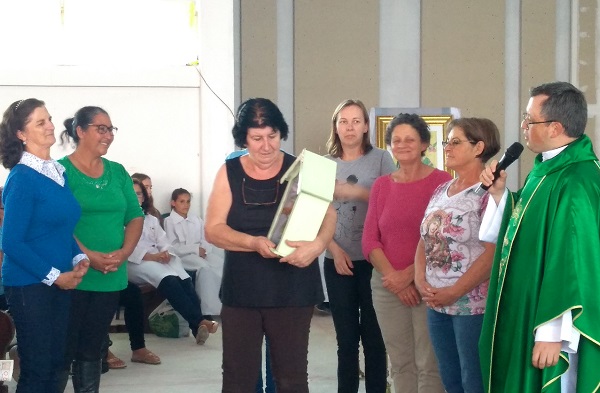 Mais de 300 Zeladoras das Capelinhas se reúnem no 5º Encontro Diocesano