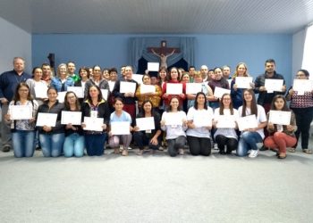 Escola Catequética Diocesana forma 36 novos catequistas
