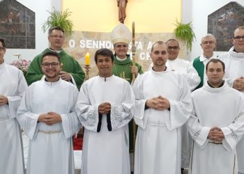 Seminaristas Diocesanos recebem Admissão e Leitorato
