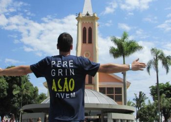 ‘Peregrinação Jovem’ reúne no Santuário de Paranaguá, grupos de todo o Paraná