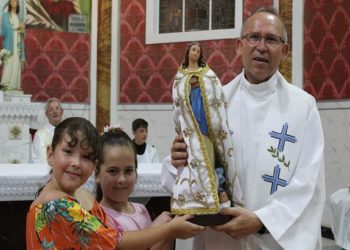 Paróquia São Mateus acolhe novo vigário paroquial