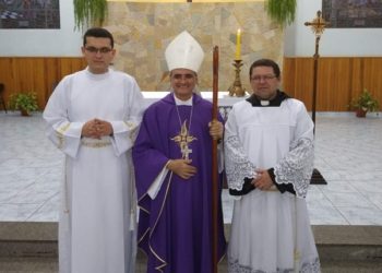 Seminaristas recebem Admissão às Ordens Sacras