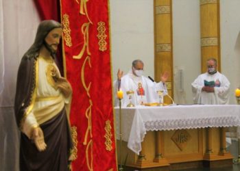 Sagrado Coração de Jesus Padroeiro da Diocese é homenageado com celebrações e canções