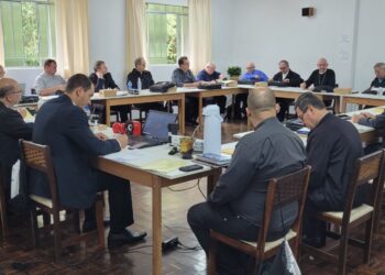Oração, comunhão e partilha marcou o segundo dia da Assembleia dos Bispos do Paraná