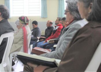 Membros do CDAE estudam tema da 42ª Assembleia do Povo de Deus, em reunião bimestral