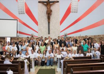 Paróquia de Rio Azul prepara quase vinte casais para o Matrimônio