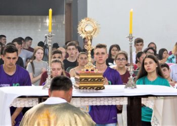 JDJ reuniu mais de 300 jovens em encontro diocesano