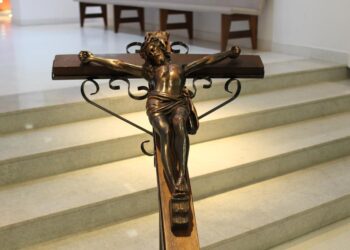 Catequese – Rito da Entrega da Cruz – artigo de Pe. Sidnei Reitz