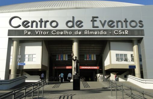 Imagem do Centro de Eventos em Aparecida, dedicado ao Pe. Vitor Coelho, Redentorista que fez missão, em, 1937, em União da Vitória.