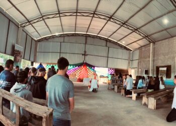 Cursilhistas promovem encontro para jovens em Rebouças