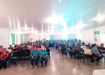 Paróquia de Rio Azul aplica novo modelo do Itinerário do Batismo. Padre Wilibrodus explica os passos