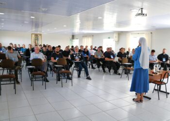 Padres e seminaristas participam de formação sobre ‘Processos psicoafetivos e autocuidado’
