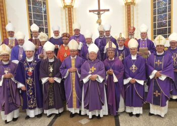 Dom Walter Jorge participa da Assembleia dos Bispos, junto com todo o Episcopado do Paraná
