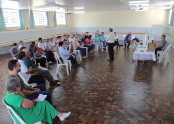 Mais de trinta membros do CDAE se reúnem na Casa de Formação em primeira reunião de 2024