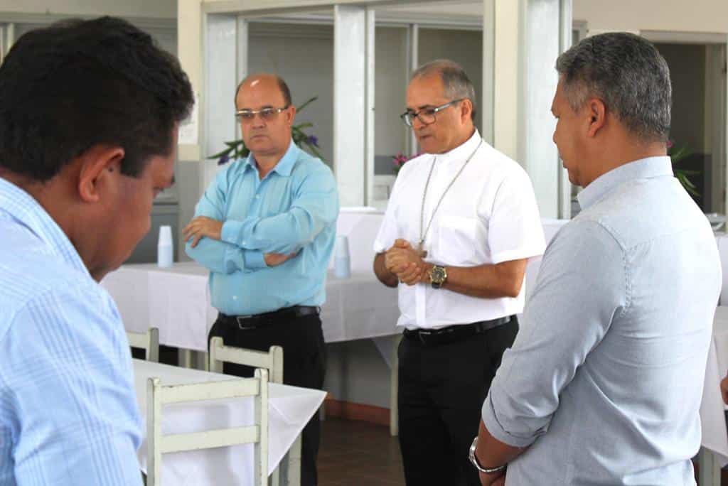 Clero da Diocese renova promessas sacerdotais, em Missa da Unidade, na Catedral